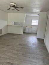 1731 W 7th St in Freeport, TX - Building Photo - Building Photo