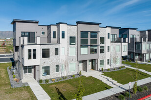 Salem Rooftops Apartments