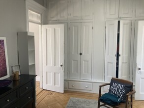 596 Decatur St, Unit 2 Bd Rm in Brownstone in Brooklyn, NY - Building Photo - Building Photo