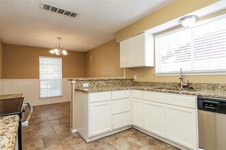 830 Frances Dr in Grand Prairie, TX - Building Photo - Building Photo