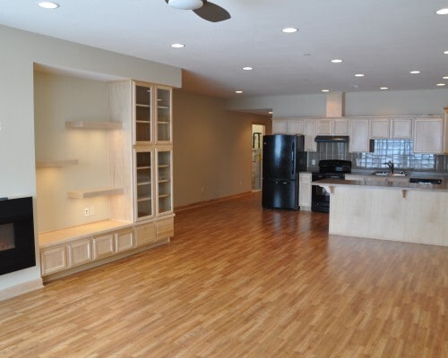 200 Belgrade Ave, Unit Apt 2