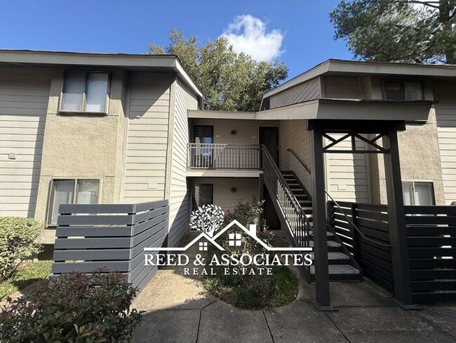 property at 1825 Crossflower Cove