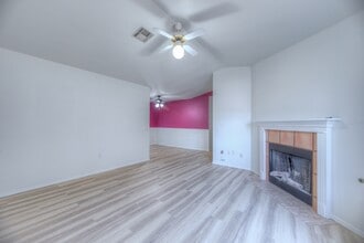 1712 W 57th Pl in Tulsa, OK - Building Photo - Building Photo