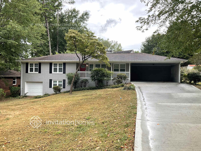 property at 140 Dillard Dr NE