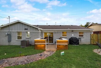 1203 Andrews St in Arlington, TX - Building Photo - Building Photo