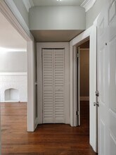 7729 S Essex Ave in Chicago, IL - Building Photo - Building Photo