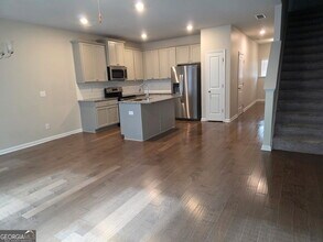 7055 Mimosa Blf in Stonecrest, GA - Building Photo - Building Photo