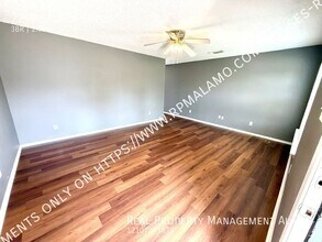 2219 Paddle Crk in San Antonio, TX - Building Photo - Building Photo