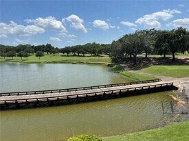 3001 W Rolling Hills Cir in Davie, FL - Building Photo