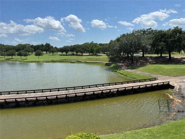 property at 3001 W Rolling Hills Cir