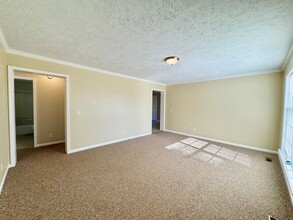 265 Canaan Church Rd in La Crosse, VA - Building Photo - Building Photo