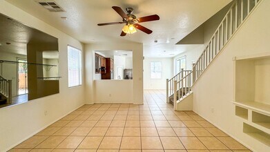 9431 Fort MacArthur St in Las Vegas, NV - Building Photo - Building Photo
