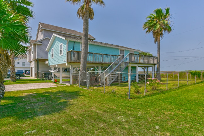 3919 San Jacinto Dr in Galveston, TX - Building Photo - Building Photo