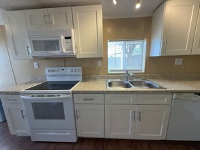 19219 N Joy Ln in Sun City, AZ - Building Photo - Building Photo
