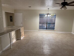 4915 Porter Ridge Dr in Houston, TX - Building Photo - Building Photo