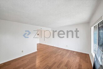 2458 Normandie Ave in Los Angeles, CA - Foto de edificio - Building Photo