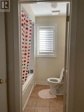 21 Ormsby Ct in Richmond Hill, ON - Building Photo - Building Photo