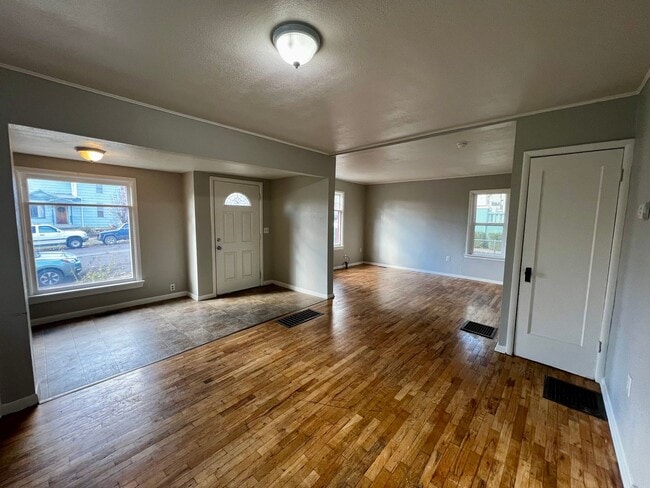 312 NW 7th St in Pendleton, OR - Building Photo - Building Photo