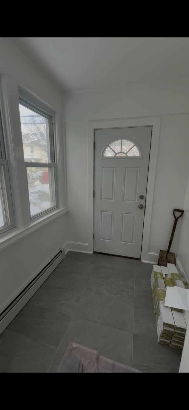 4518 164th St in Flushing, NY - Foto de edificio - Building Photo