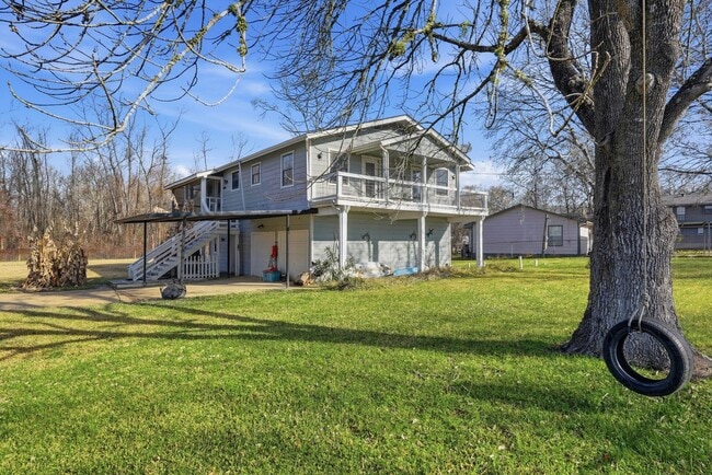 property at 360 S Lakeside Dr