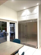 5775 SW 80th St in Miami, FL - Building Photo - Building Photo