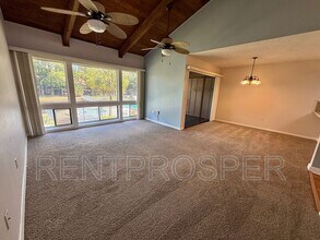 6019 Windhover Dr in Orlando, FL - Building Photo - Building Photo