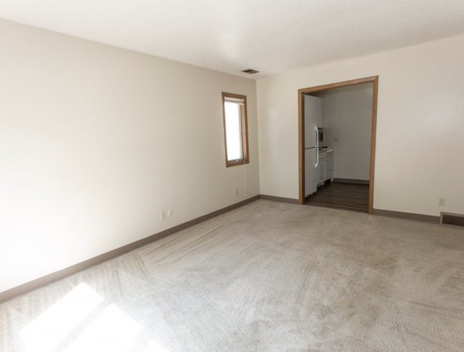 Parkway Apartments in Sioux Falls, SD - Foto de edificio - Building Photo
