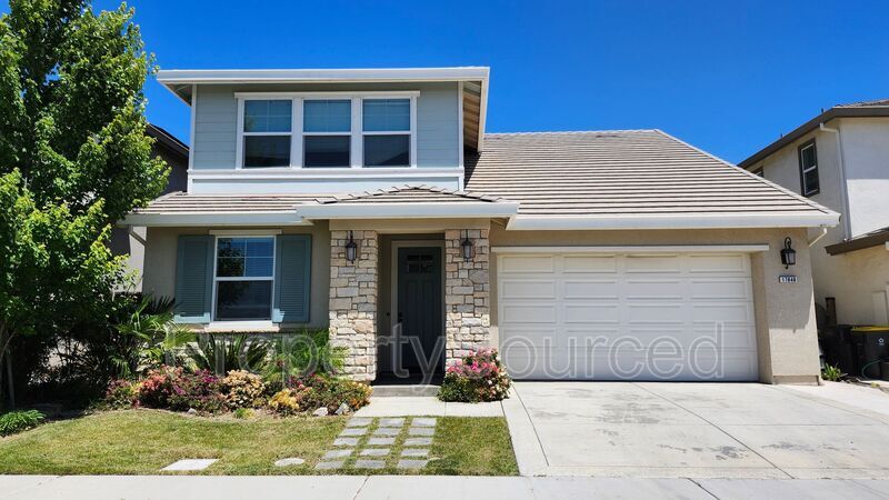 17848 Eastman Ct in Lathrop, CA - Building Photo