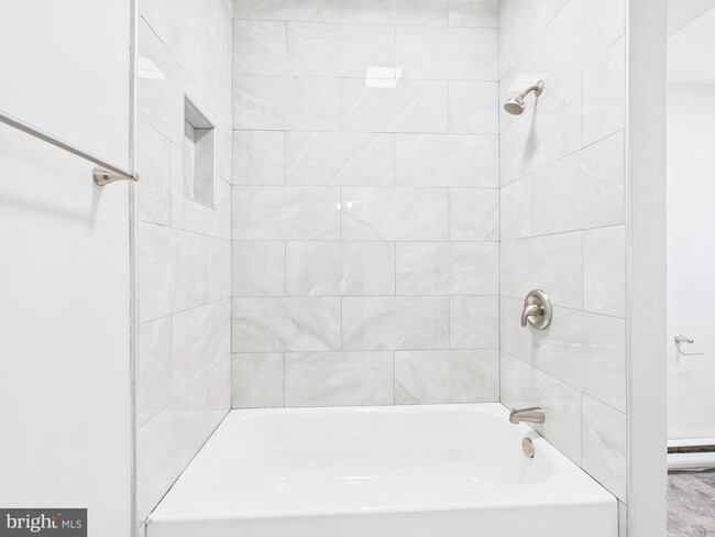 property at 32 Jenkins Pl