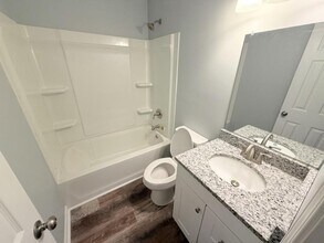 1223 Dixie Pl in High Point, NC - Building Photo - Building Photo