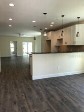 1878 Vamo Dr in Sarasota, FL - Building Photo - Building Photo