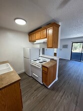 18416 Halsted St in Los Angeles, CA - Building Photo - Building Photo
