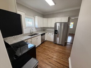 812 S 12th St in Nashville, TN - Building Photo - Building Photo