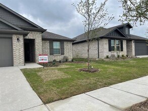 1808 Briar Hl Dr in Denton, TX - Building Photo - Building Photo
