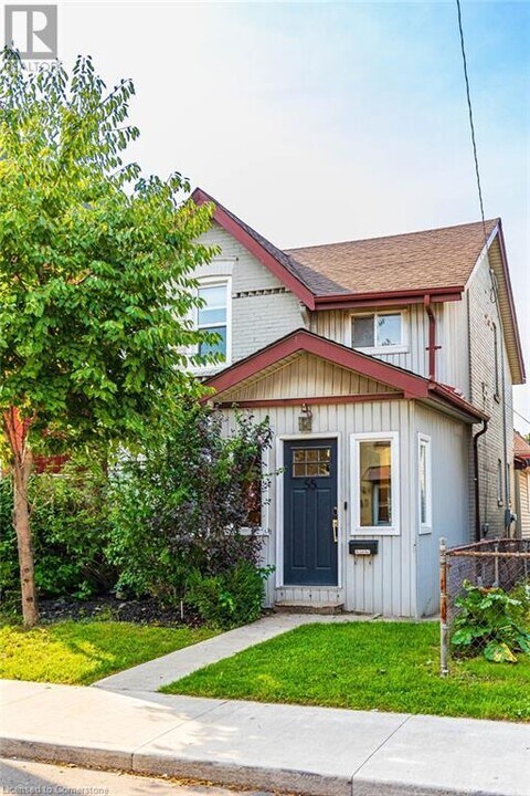 55 Cheever St in Hamilton, ON - Building Photo