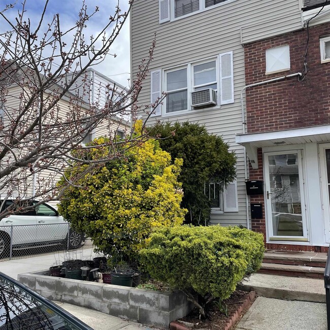 property at 16 Kelly Pkwy