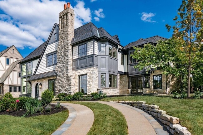 property at 2252 Club Rd