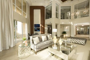 Deerwood Apartments in Houston, TX - Building Photo