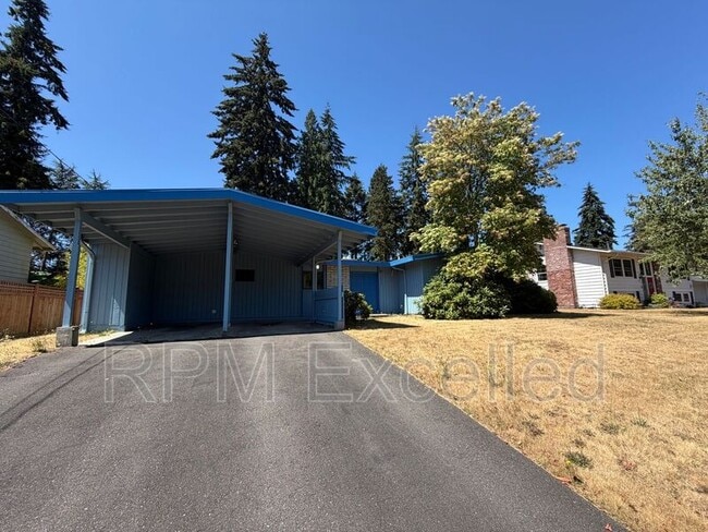 property at 30827 21st Ave SW
