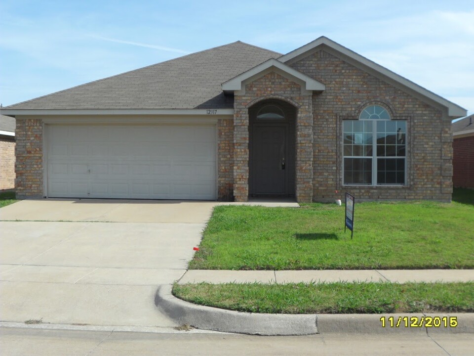 12317 Silver Mist Trl in Burleson, TX - Building Photo