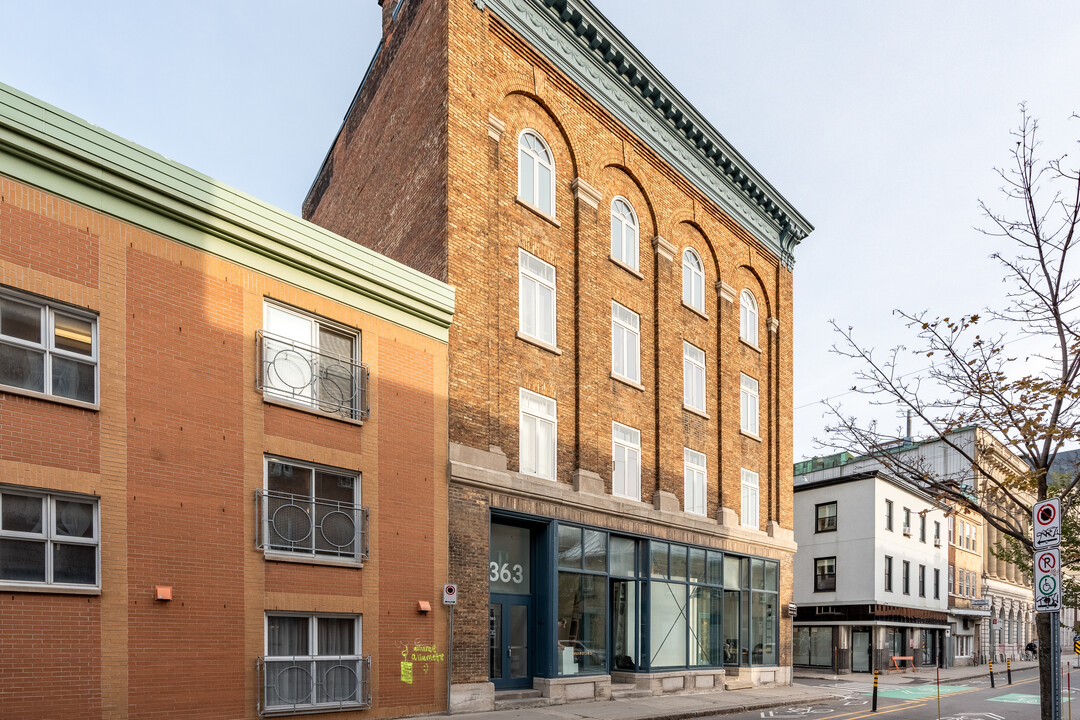 371 Du Pont Rue in Québec, QC - Building Photo