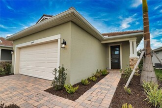 12466 Somatic Ct, Unit 1 in Venice, FL - Building Photo - Building Photo