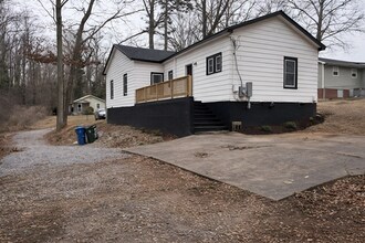905 Gantt St in Kings Mountain, NC - Building Photo - Building Photo