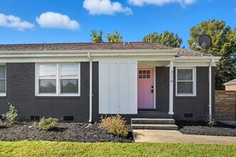 316 Hollis Rd in Charlotte, NC - Building Photo - Building Photo