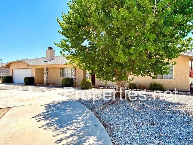 11540 Mohawk Rd in Apple Valley, CA - Building Photo - Building Photo