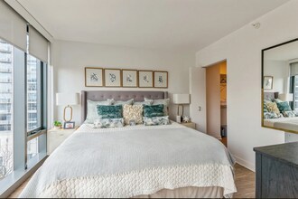 1326 S Michigan Ave in Chicago, IL - Building Photo - Building Photo