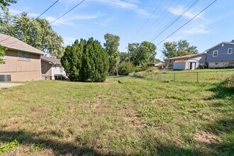 12865 Valley St in Omaha, NE - Building Photo - Building Photo