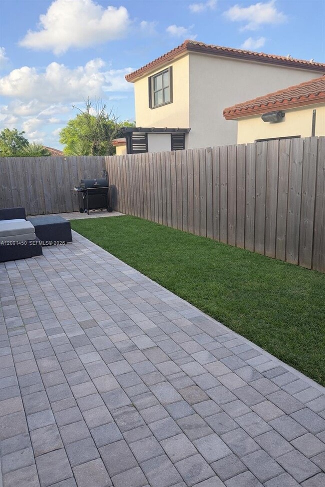 157 NE 24th Terrace in Homestead, FL - Building Photo - Building Photo