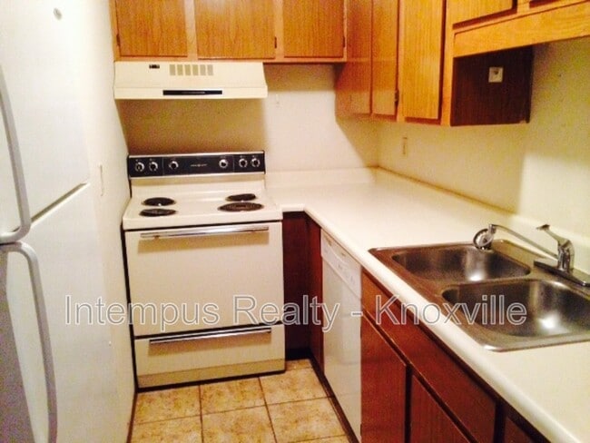 property at 4308 Bounds Rd NW