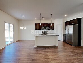 129 Dog Path Trl in Cumming, GA - Foto de edificio - Building Photo